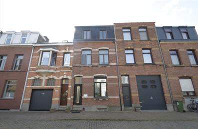 huis te koop in Wilrijk - 1e afbeelding